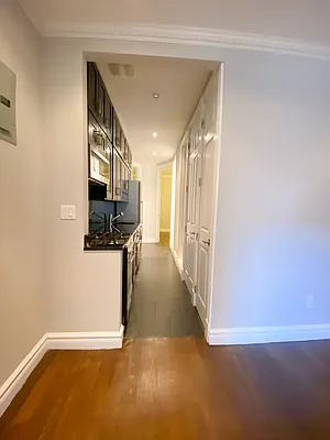 Rented by Nest Seekers International | media 14