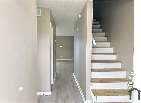 1420 Kingswood Way — Photo 10