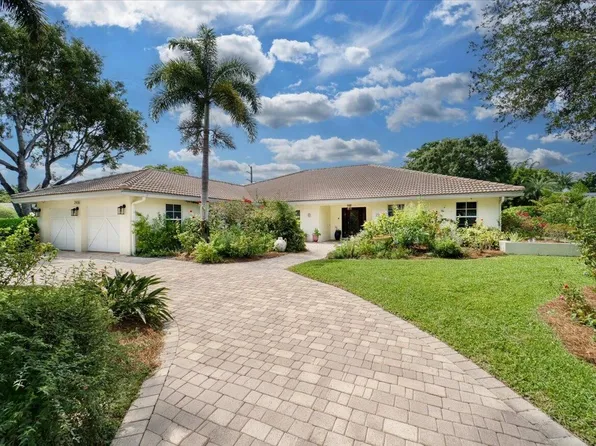 2908 Banyan Boulevard Cir NW, Boca Raton, FL 33431
