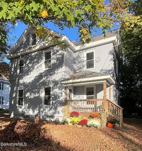 20 Greenway St, Pittsfield, MA, 01201