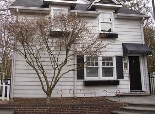 821 Oaklawn Ave, Winston Salem, NC 27104