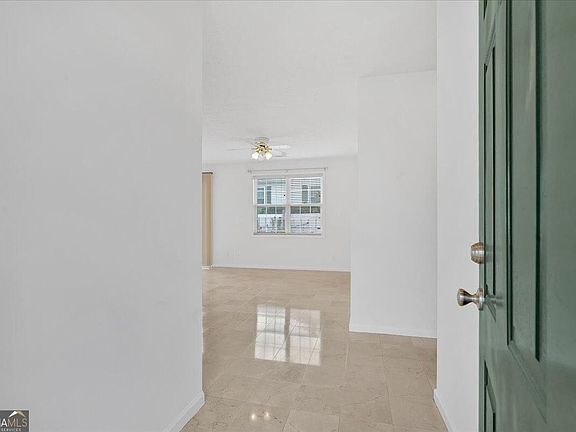 4th image of 106 Manley Ct