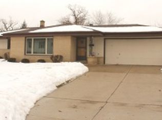 5276 S 22nd St, Milwaukee, WI 53221