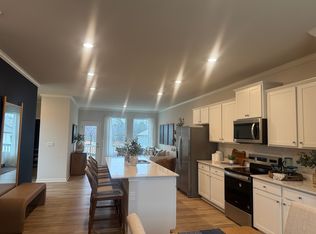 6724 Leigh St, Flowery Branch, GA