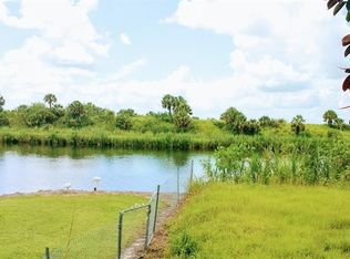 1381 Riverview Dr, Moore Haven, FL 33471