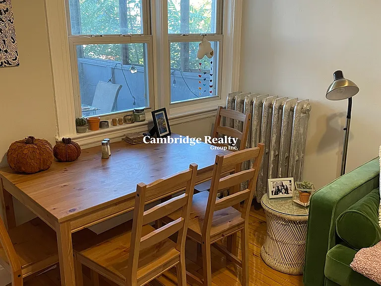 33 Highgate St #6T — Photo 8