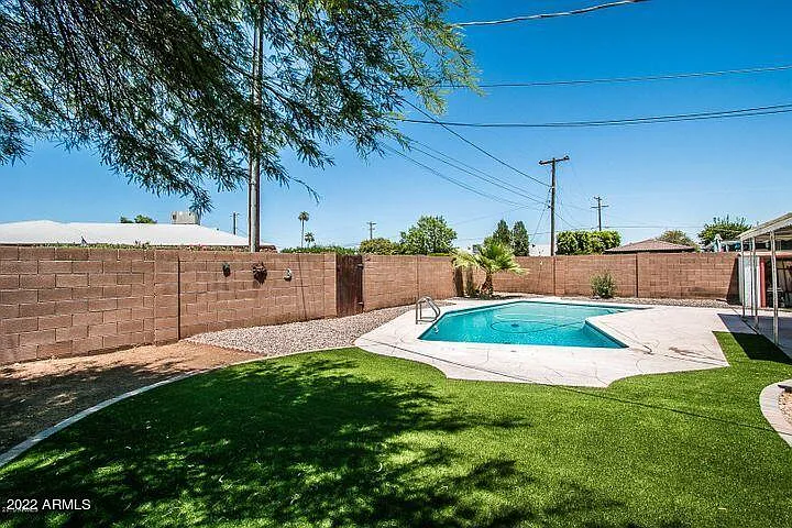 7326 E Vernon Ave — Photo 16