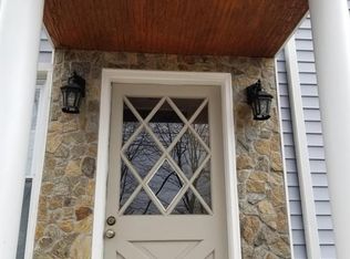 800 Foxon Rd #2, New Haven, CT 06513