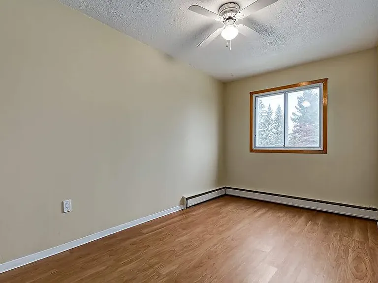 15 Darlington St E #15 — Photo 13