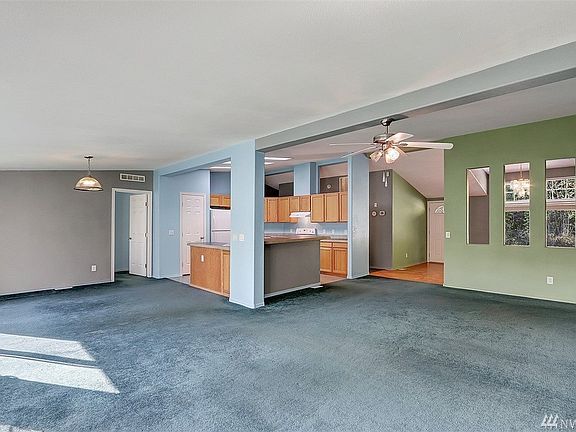 4th image of 41611 22nd Ave E