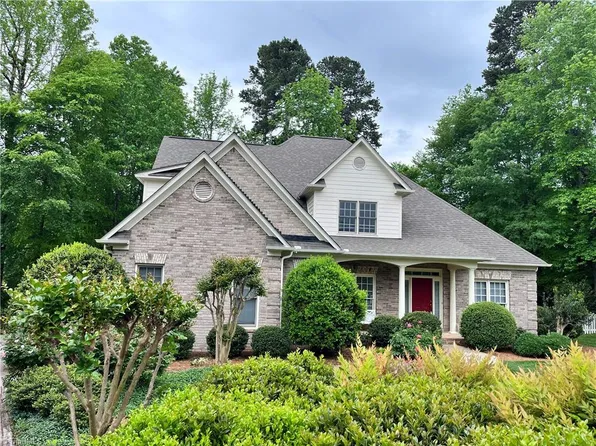 1 Amy Ct, Jamestown, NC 27282