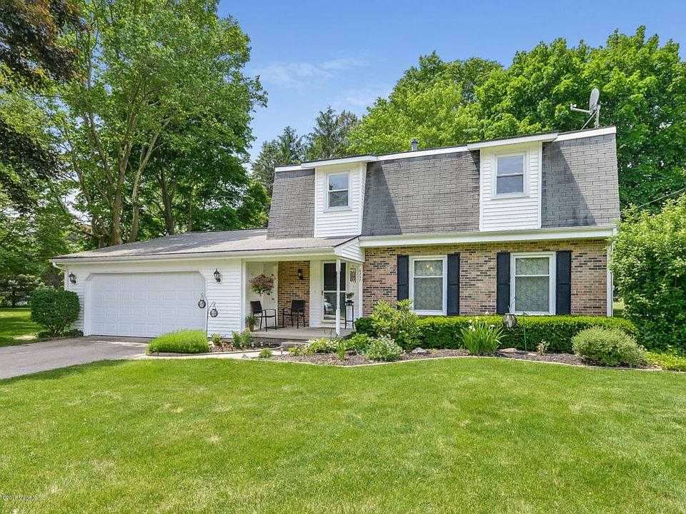 1st image of 6247 Meadowlark Dr NE