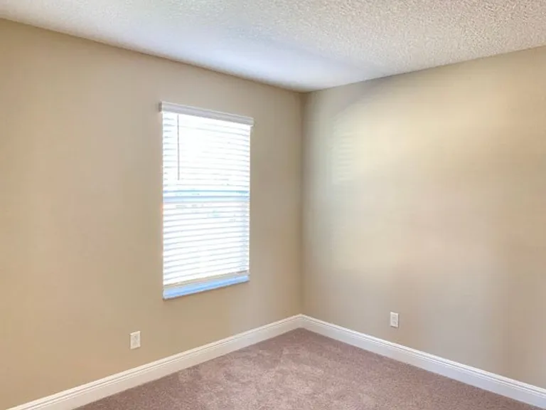 16142 Monterey Greens Cir — Photo 17