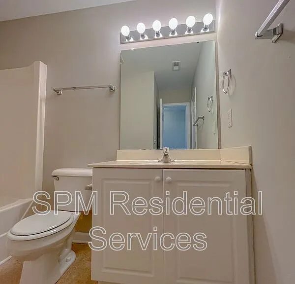 501 Shortfin Dr — Photo 17