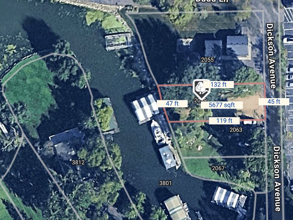 2nd image of 2059 Dickson Ave