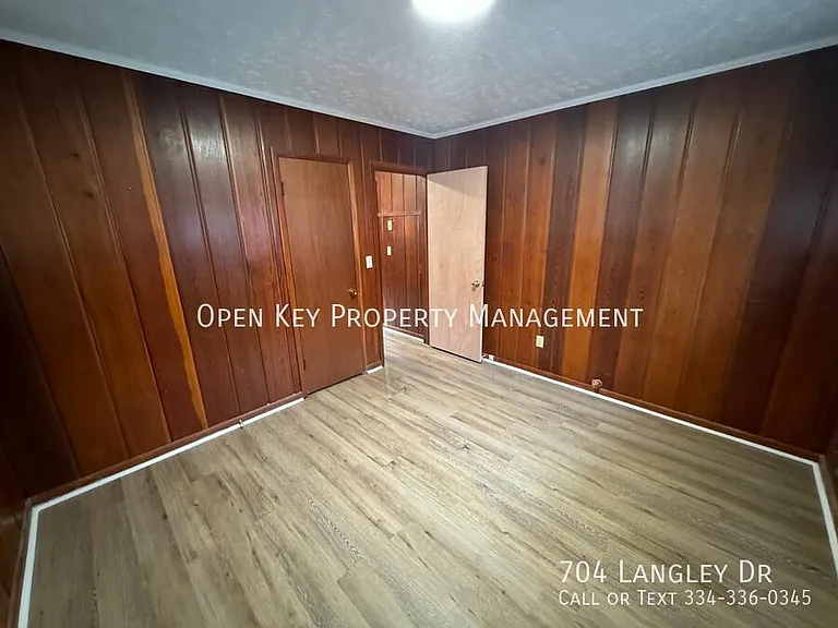 704 Langley Dr — Photo 11