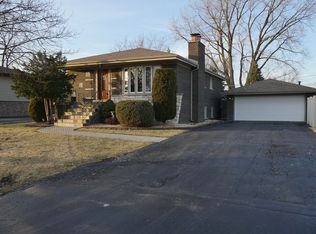 7900 W 100th Pl, Palos Hills, IL