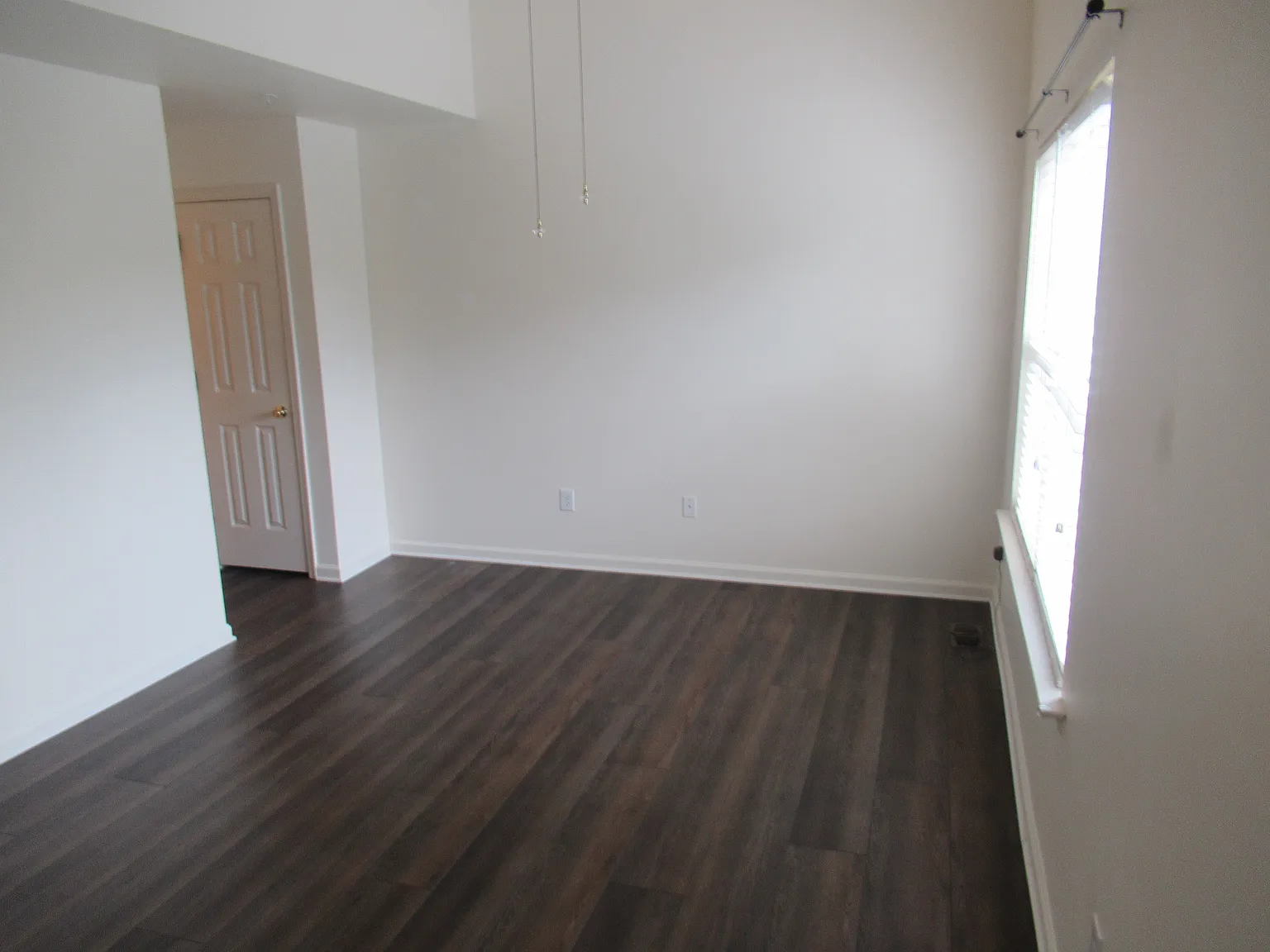 2 bed, 1.5 bath, 1260 sqft, $2,200 — Photo 3