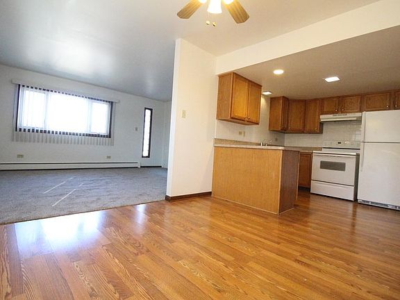 4th image of 2707 W 123rd St #2W