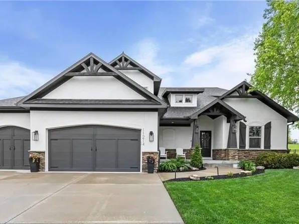 11214 S Race St, Olathe, KS 66061