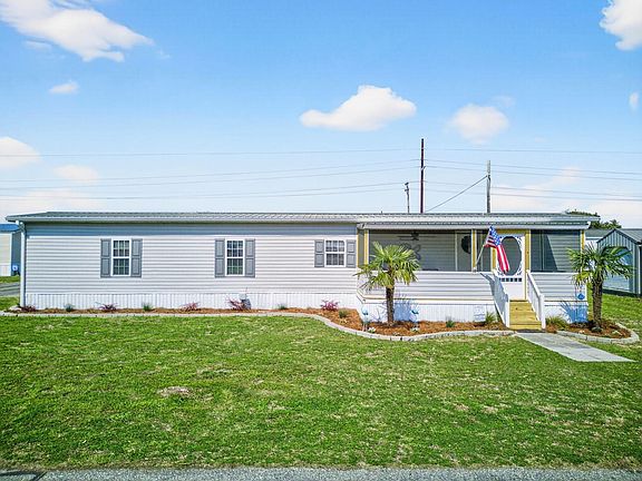 3rd image of 803 Parkway Dr.