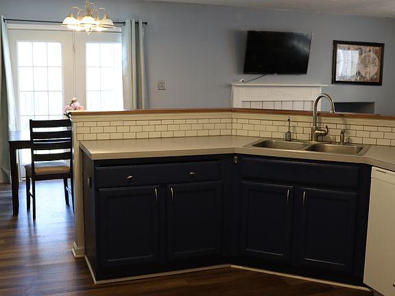 5th image of 2717 Dawnlake Dr