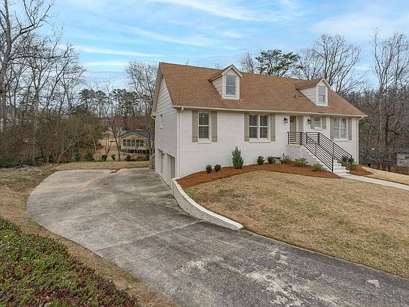 3rd image of 1153 Mountain Oaks Dr