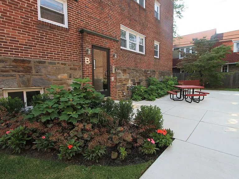353-357 W Mount Airy Ave — Photo 16