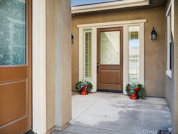 5th image of 32441 Toyon Rd