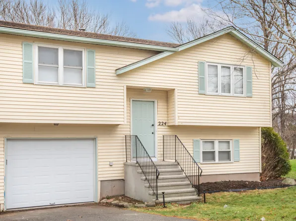 224 Cartpath Drive, Meriden, CT 06450