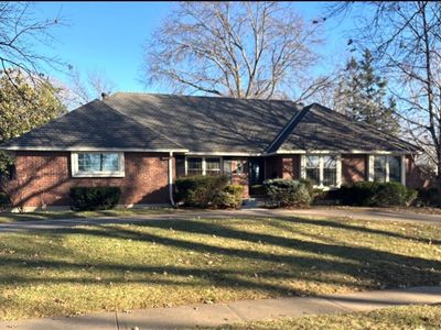 9103 Roe Ave, Prairie Village, KS, 66207