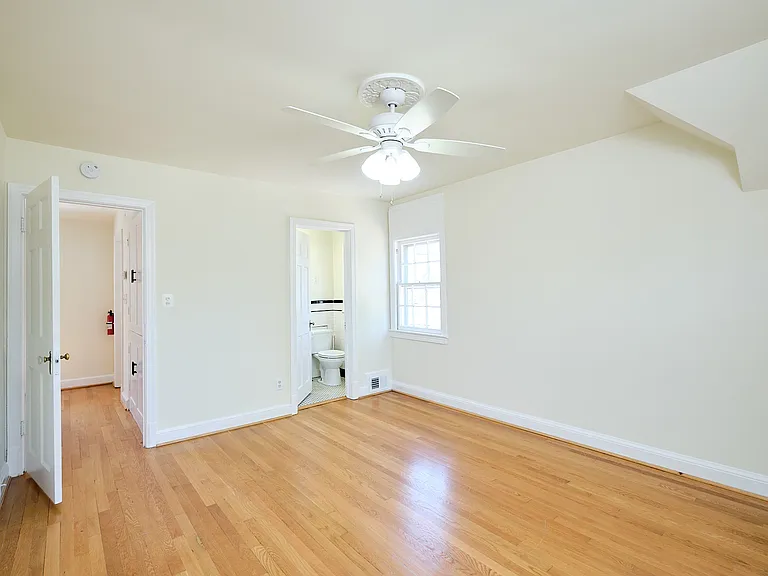 1600 Foxhall Rd NW — Photo 23