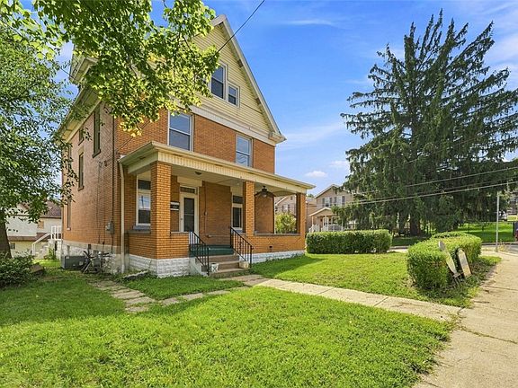 3rd image of 721 Maple St