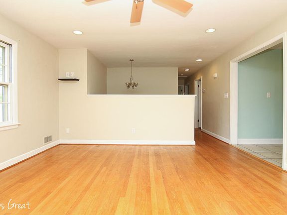 3rd image of 258 Randolph Ave
