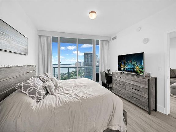 2nd image of 888 Biscayne Blvd APT 4102