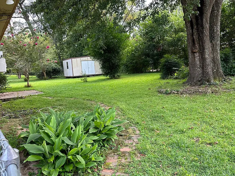 1105 Buena Vista Dr — Photo 12