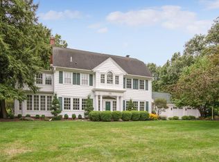 2171 Linden Dr SE, Cedar Rapids, IA 52403