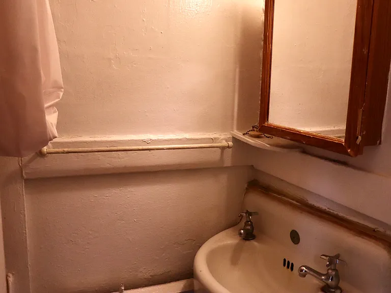 60 Anderson St #A — Photo 6