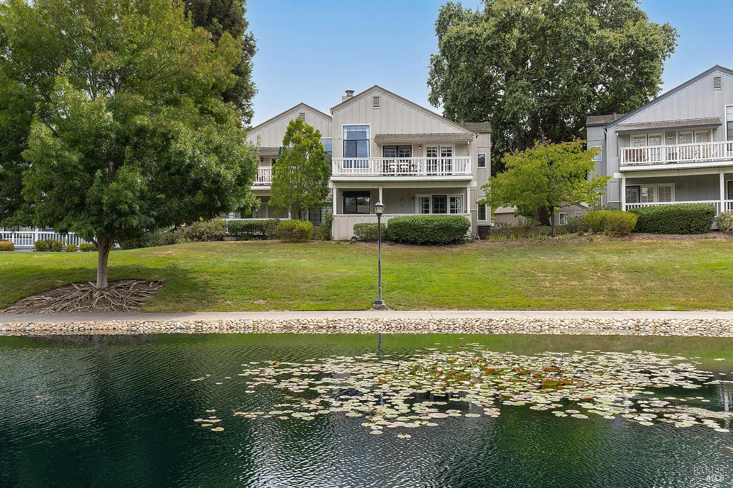 1004 Princeton Drive - Photo 2