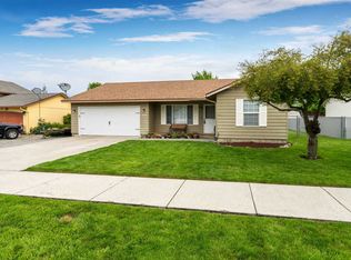 909 E Autumn Crest Loop, Post Falls, ID 83854