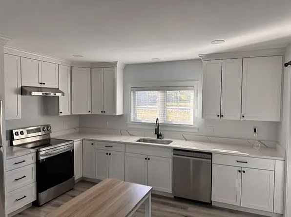 65 Ossipee Trl E, Standish, ME