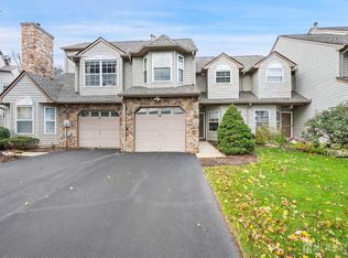 176 Nebula Rd, Piscataway, NJ 08854