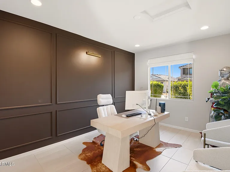 9022 W San Miguel Ave — Photo 10