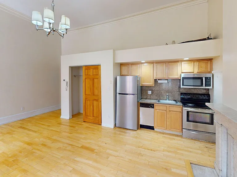1814 Spruce St #2F — Photo 1