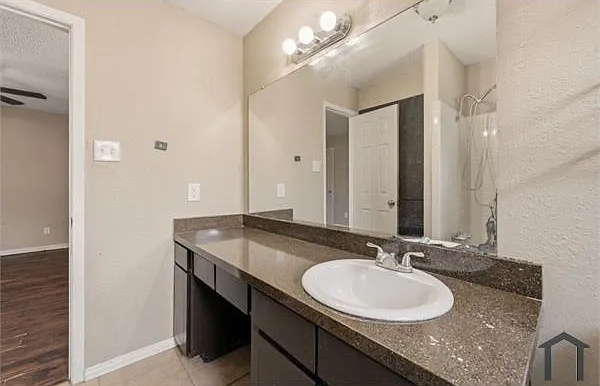 4 bed, 1775 sqft, $2,500 — Photo 4