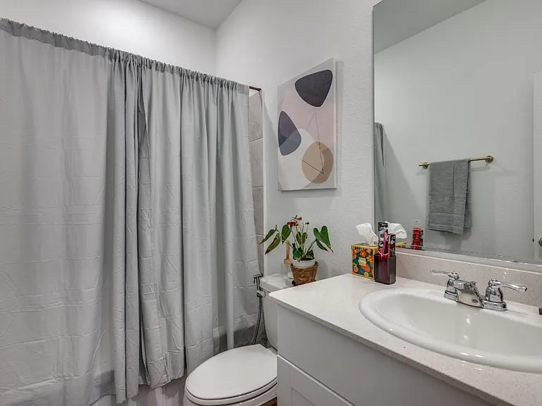 2116 Angus Dr — Photo 10