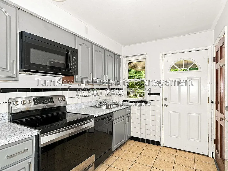 8234 Airport Rd — Photo 3