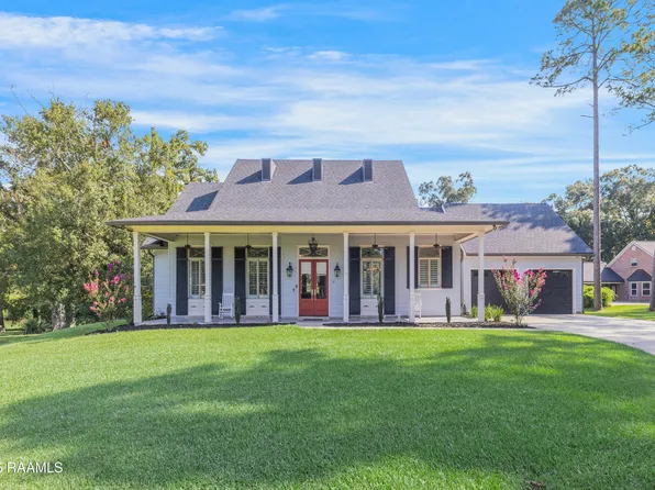 111 Sandalwood Dr, New Iberia, LA 70563