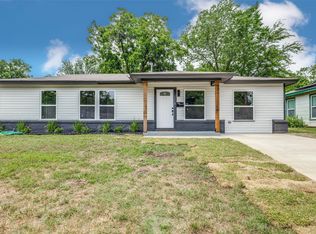 1218 Ralph St, Grand Prairie, TX 75051