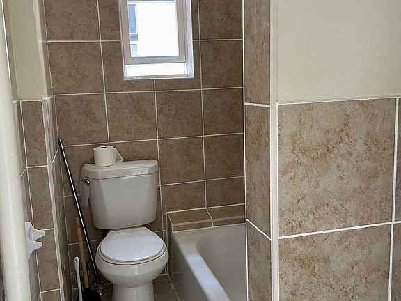 5th image of 1261 Wheeler Ave #2